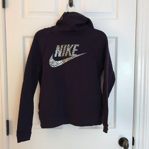 nike sweatshirt